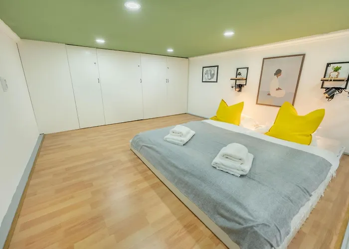 Quiet Loft - 1 - Elevator - Self Check In شقة *